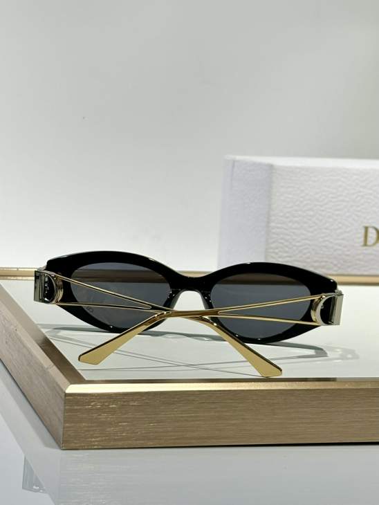 Picture of Dior Sunglasses _SKUfw76324727fw